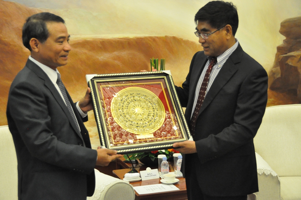 Thăm và làm việc với Tập đoàn Dầu mỏ - Hóa chất Trung Quốc SINOPEC