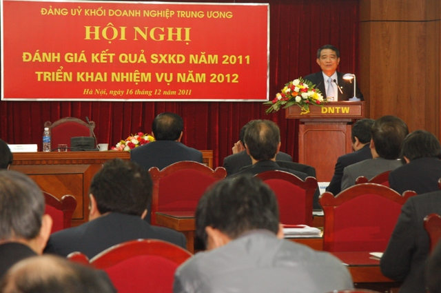 Đồng chí Trương Quang Nghĩa, Ủy viên Ban Chấp hành Trung ương Đảng, Bí thư Đảng ủy Khối chủ trì hội nghị.