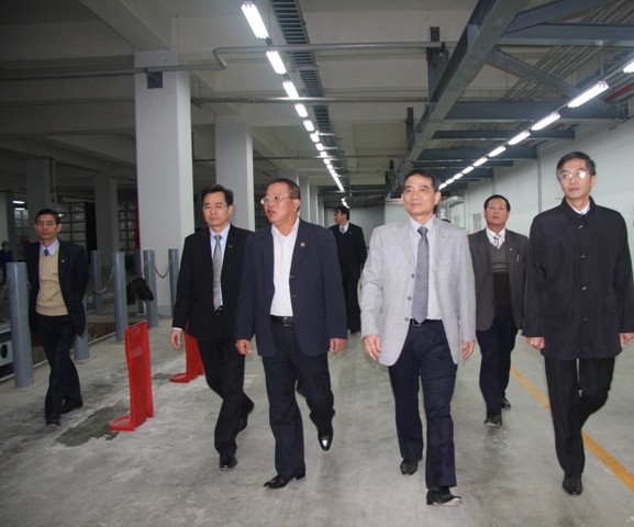 Đoàn đến thăm cơ sở sản xuất của Công ty PVTEX