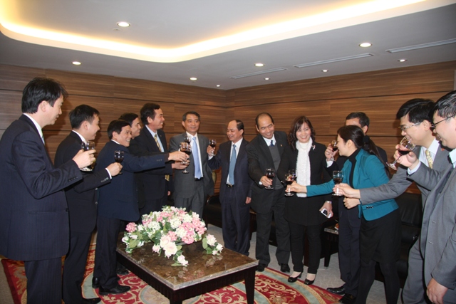 Đoàn đến chúc Tết Tổng Công ty Đầu tư và kinh doanh vốn nhà nước