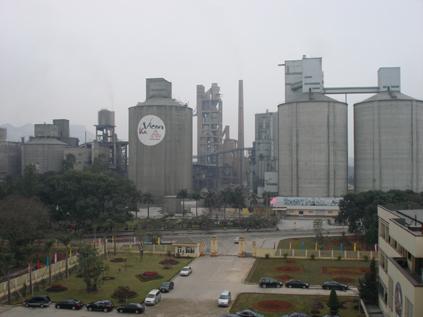 Dây chuyền sản xuất của Công ty Xi-măng Vicem Hoàng Thạch