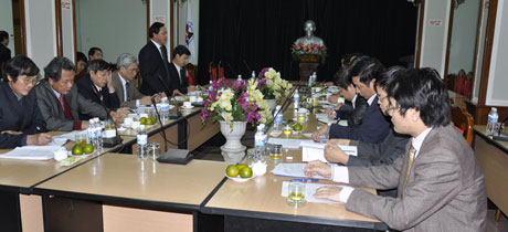 Quang cảnh buổi làm việc