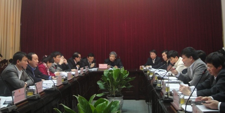 Nhiều giải pháp được đưa ra thảo luận nhằm tháo gỡ khó khăn  cho Vinashin trong buổi họp chiều 2/3