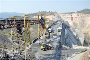 Toàn cảnh công trường Thủy điện Đồng Nai 4