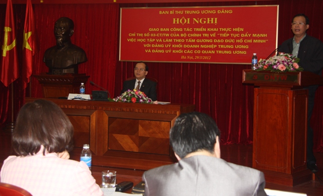 Phát biểu tham luận của đồng chí Phùng Đình Thực, Ủy viên Ban Thường vụ Đảng ủy Khối, Bí thư Đảng ủy, Chủ tịch HĐTV Tập đoàn Dầu khí Việt Nam