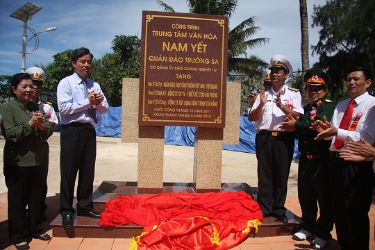 Lễ kéo băng khánh thành Trung tâm Văn hóa Nam Yết. 