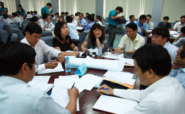 Tham dự tập huấn gồm có hơn 120 lãnh đạo, người phát ngôn của các đơn vị trực thuộc Tập đoàn