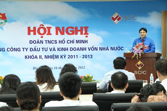 Đồng chí Nguyễn Đắc Vinh, Ủy viên dự khuyết BCH Trung ương Đảng, Bí thư thứ nhất BCH Trung ương Đoàn phát biểu chỉ đạo hội nghị