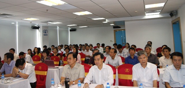 Đại biểu dự Hội nghị.