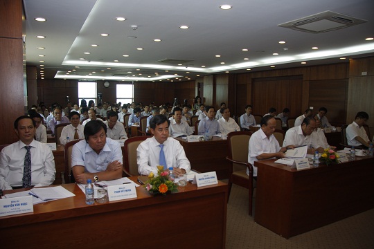 Các đồng chí đại biểu dự Hội nghị