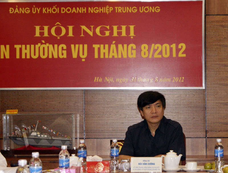 Đồng chí Bùi Văn Cường- Bí thư Đảng ủy Khối Doanh nghiệp Trung ương chủ trì Hội nghị