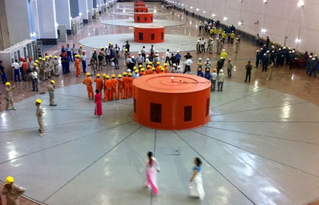 Tổ máy số 6 của nhà máy có công suất 400 MW và là tổ máy cuối cùng hòa lưới điện quốc gia