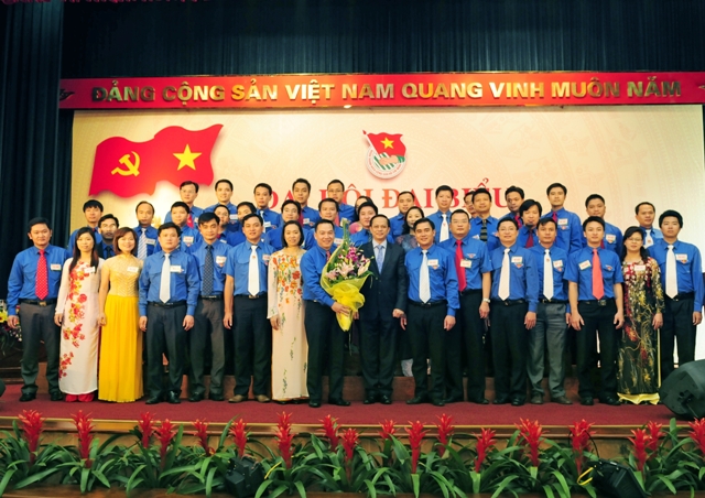 Đồng chí Nguyễn Văn Ngọc – Phó Bí thư Đảng ủy Khối Doanh nghiệp Trung ương đến dự lễ bế mạc Đại hội và chúc mừng Ban Chấp hành khóa mới