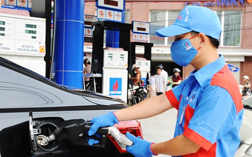 Giá bán lẻ hiện hành đối với mặt hàng xăng A92 là 23.650 đồng/lít