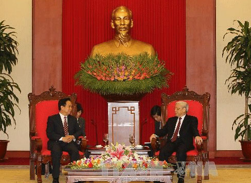 Tổng Bí thư Nguyễn Phú Trọng tiếp đồng chí Lý Kiến Quốc