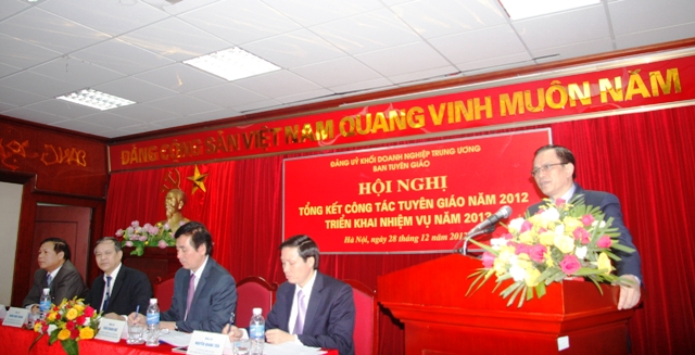 Đồng chí Nguyễn Văn Ngọc, Phó Bí thư Đảng ủy Khối phát biểu chỉ đạo tại Hội nghị.