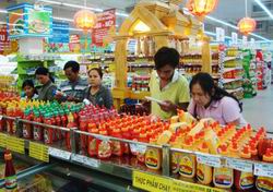 Bảo đảm bình ổn thị trường và giá cả, không để thiếu hàng, sốt giá, nhất là các mặt hàng thiết yếu -