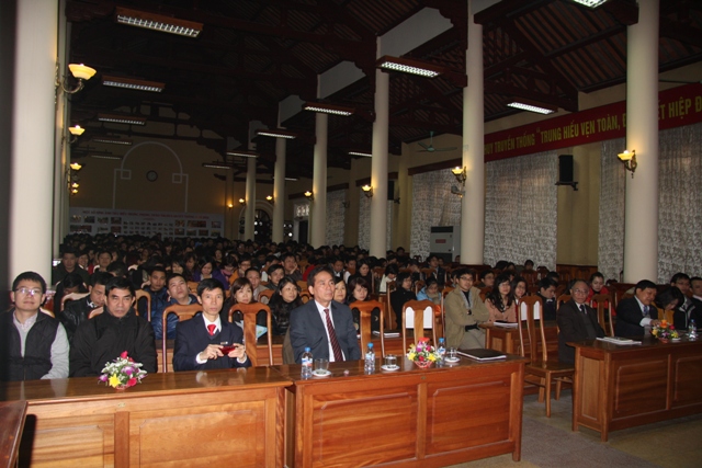 Đông đủ cán bộ, đảng viên, người lao động Vietinbank tham dự Hội nghị tại Hội trường Bộ tư lệnh bảo vệ Lăng Chủ tịch Hồ Chí Minh 