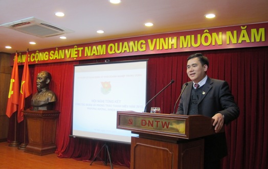 Phó Bí thư Đoàn Khối Vũ Đức Tú - đại diện Đoàn Khối phát biểu tại Hội nghị