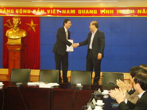 Thứ trưởng Bộ GTVT Nguyễn Văn Công trao QĐ bổ nhiệm Q. TGĐ Tập đoàn cho ông Vũ Anh Tuấn