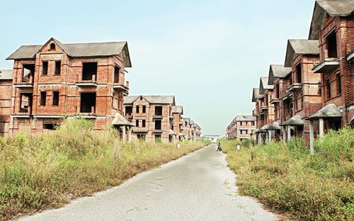 Điều đáng ngại hơn cả lúc này là vấn đề hàng tồn kho ở lĩnh vực bất động sản