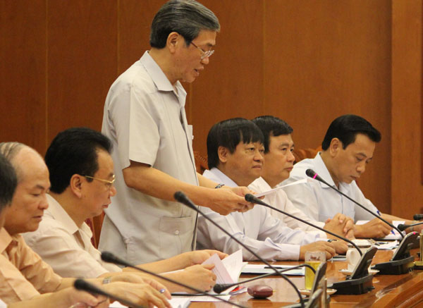 Ông Đinh Thế Huynh, Ủy viên Bộ Chính trị, Bí thư Trung ương Đảng, Trưởng Ban Tuyên giáo Trung ương, Chủ tịch Hội đồng Lý luận Trung ương phát biểu