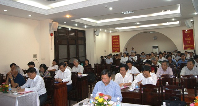 Các đại biểu dự hội nghị.