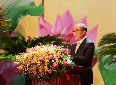 Chủ tịch Quốc hội Nguyễn Sinh Hùng: Chủ trương mở rộng địa giới hành chính của Trung ương Đảng, Quốc hội, Chính phủ là quyết định đúng đắn, có ý nghĩa lịch sử, với tầm nhìn xa không chỉ đối với Thủ đô mà đối với sự phát triển của dân tộc