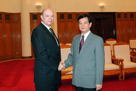 Thủ tướng Nguyễn Tấn Dũng tiếp Bộ trưởng Bộ Ngoại thương và Đầu tư nước ngoài Cuba, Rodrigo Malmierca Diaz