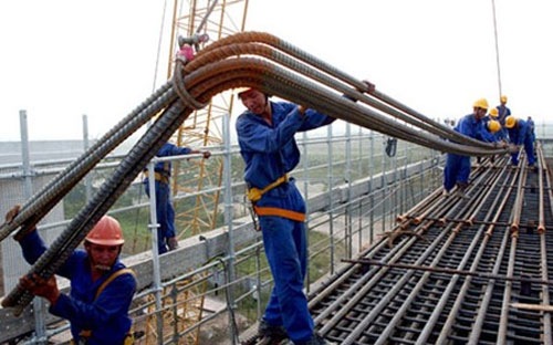 Các bộ, ngành, địa phương, các tập đoàn, tổng công ty nhà nước đều quyết tâm, kịp thời triển khai các giải pháp tái cơ cấu kinh tế, chuyển đổi mô hình tăng trưởng.