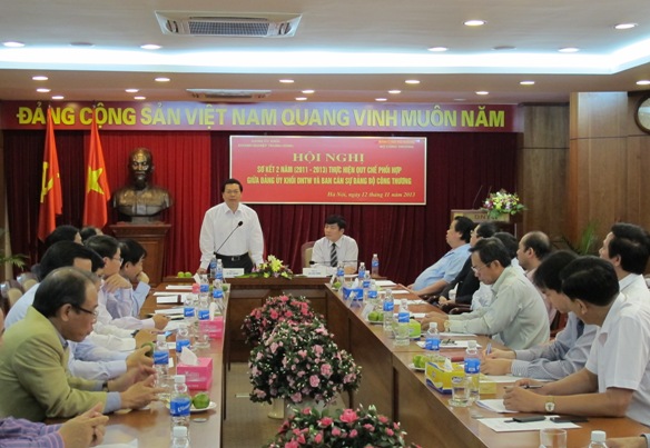 Các đại biểu tham dự Hội nghị