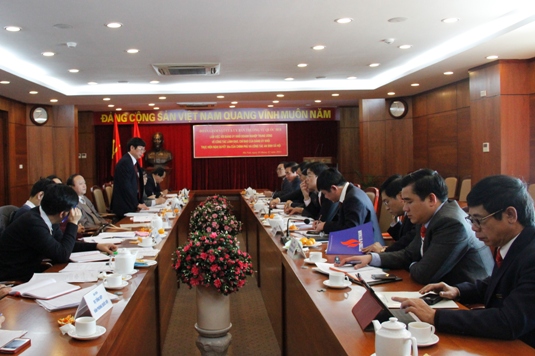 đồng chí Đỗ Mạnh Hùng - Phó Trưởng đoàn Thường trực Đoàn giám sát của Ủy ban Thường vụ Quốc hội, Phó Chủ nhiệm Ủy ban về các vấn đề xã hội phát biểu kết luận buổi làm việc