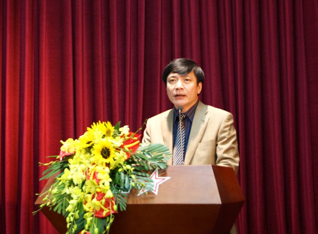 Đồng chí Bùi Văn Cường, Bí thư Đảng ủy Khối phát biểu khai mạc Hội nghị.