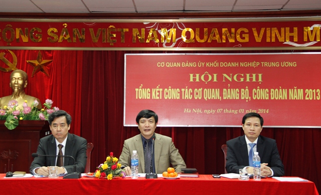 Các đồng chí chủ trì Hội nghị