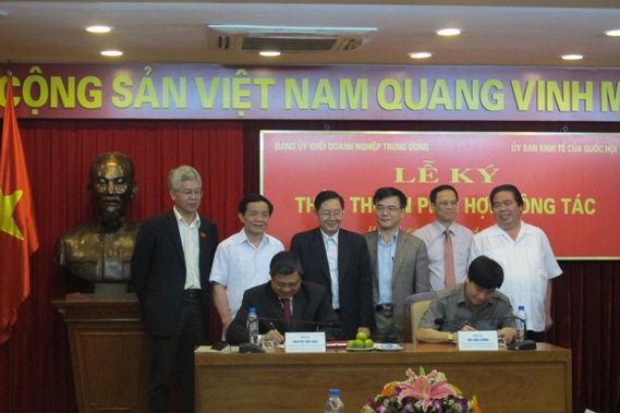 Đại diện hai bên ký kết thỏa thuận