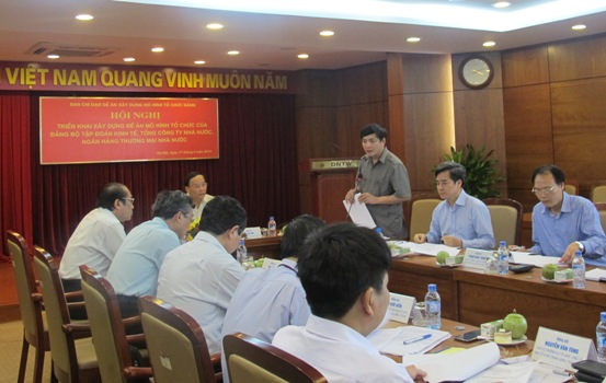 Đồng chí Bùi Văn Cường - Bí thư Đảng ủy Khối phát biểu tại Hội nghị