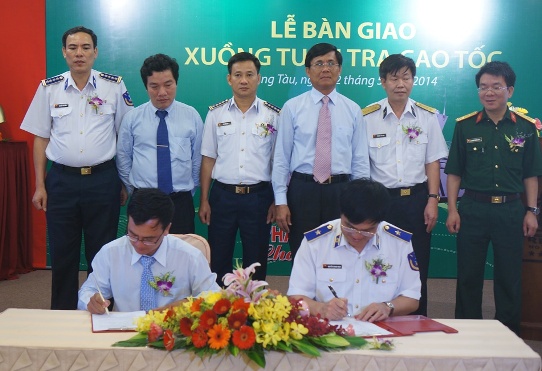 Lễ ký bàn giao xuồng tuần tra cao tốc H47P