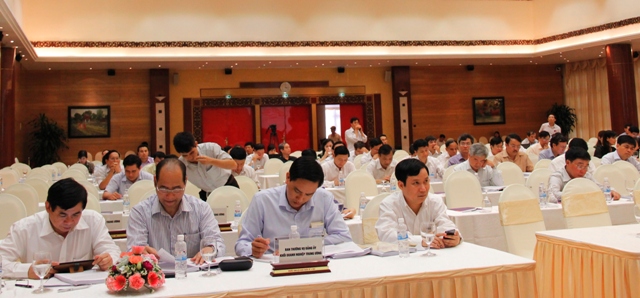 Các đại biểu dự Hội thảo.