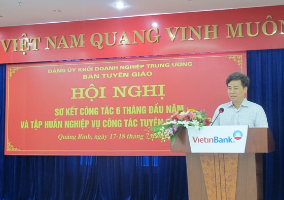 Đồng chí Nguyễn Quang Dương - Phó Bí thư Đảng ủy Khối phát biểu chỉ đạo tại Hội nghị