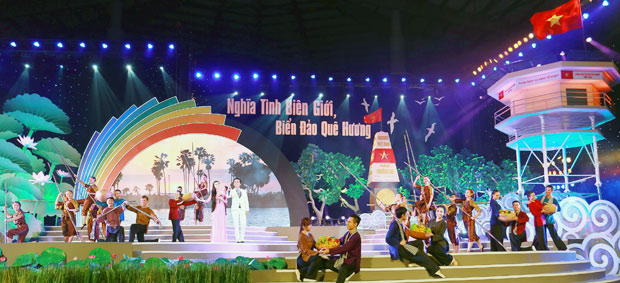 Một tiết mục trong chương trình “Nghĩa tình biên giới - biển đảo quê hương”
