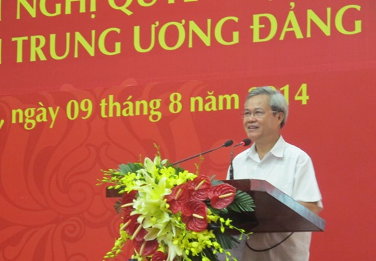 PGS.TS Ngô Văn Thạo truyền đạt Nghị quyết TW 9