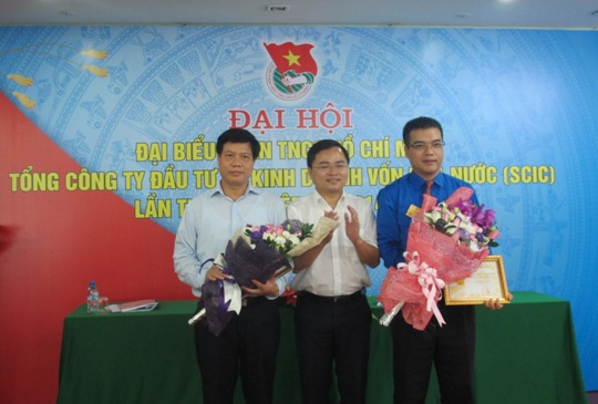 Trao tặng Kỷ niệm chương “Vì thế hệ trẻ” cho cán bộ Tổng Công ty SCIC