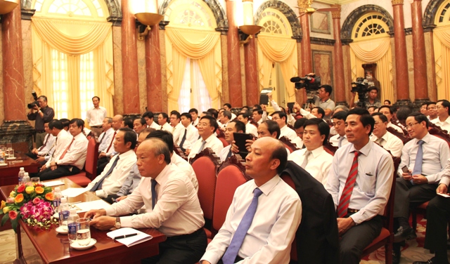 Đại biểu dự buổi gặp mặt.