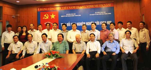 Các đại biểu dự Hội nghị.