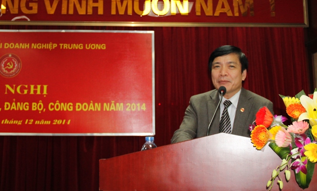 Đồng chí Bùi Văn Cường, Ủy viên dự khuyết Trung ương Đảng, Bí thư Đảng ủy Khối phát biểu chỉ đạo tại Hội nghị.