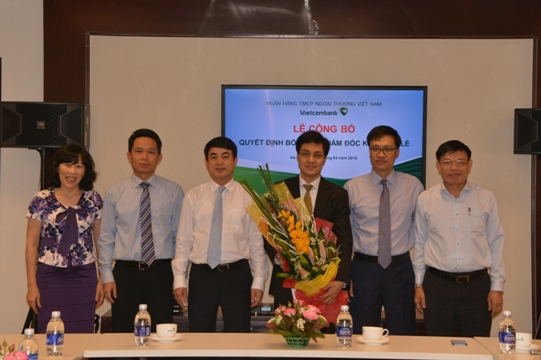 Ban lãnh đạo Vietcombank trao Quyết định bổ nhiệm cán bộ