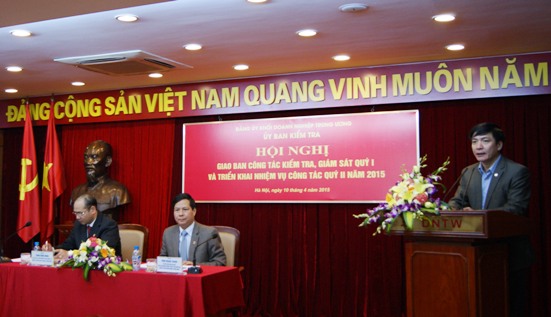 Đồng chí Bùi Văn Cường - Ủy viên dự khuyết BCH Trung ương Đảng, Bí thư Đảng ủy Khối phát biểu tại Hội nghị