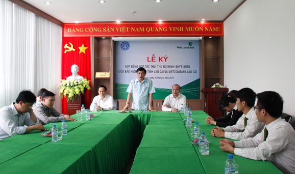 Quang cảnh buổi làm việc