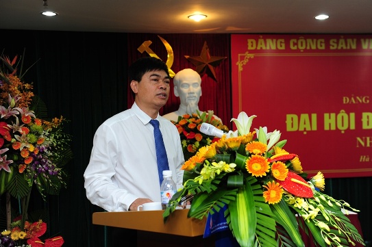 Đồng chí Nguyễn Xuân Sơn - Ủy viên Ban Thường vụ Đảng uỷ Khối Doanh nghiệp Trung ương, Bí thư Đảng ủy, Chủ tịch HĐTV Tập đoàn Dầu khí Việt Nam phát biểu chỉ đạo tại Đại hội