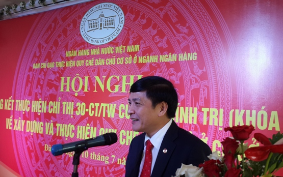 Đồng chí Bùi Văn Cường - Bí thư Đảng ủy Khối DNTW phát biểu tại Hội nghị